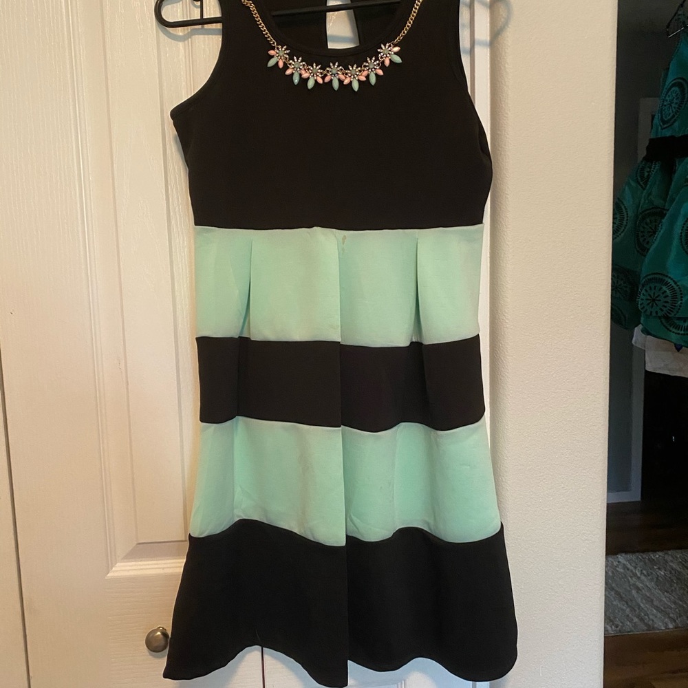 Girls dresses